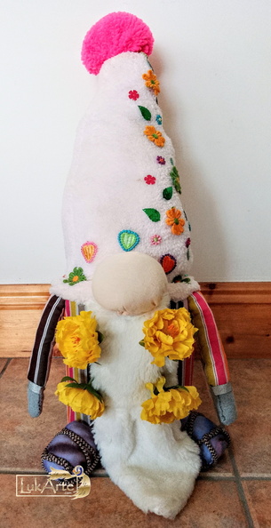 Garden gnome called Billy.